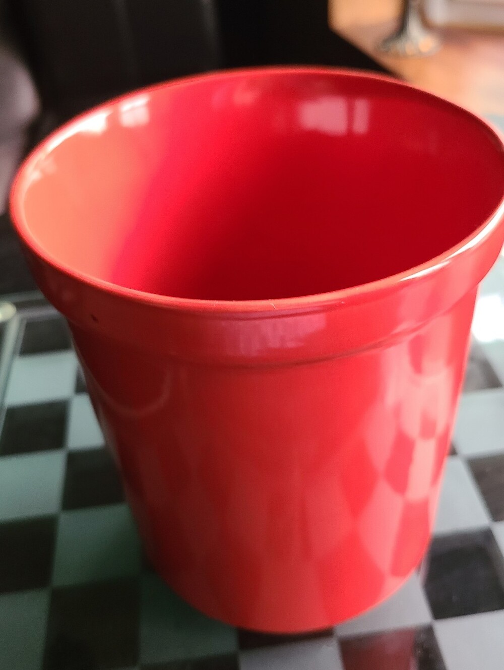 Planter Red Or We Uaed It In Kitchen To Hold Utencils